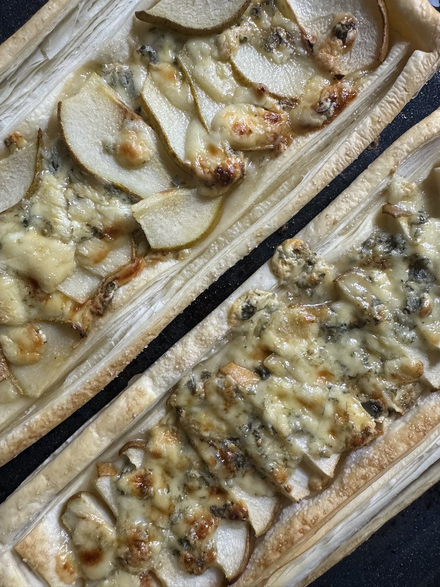 maxcocoabean's tweet image. В квартирі пахне восковими свічками, хвоєю та трохи слоїчками ☺️