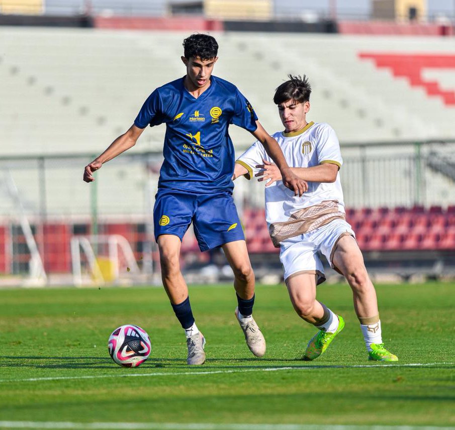 مصادر " الجزيرة " 

نجحت إدارة نادي #القصيم بقيادة مالك النادي سليمان الدويغري في بيع 18 لاعبًا خلال الموسم انتقلوا بعقود احترافية في عدد من الأندية، كان آخرهم المهاجم كنان المحيسن " 16 عامًا " الذي انتقل إلى #نيوم بمبلغ تجاوز المليون ريال، والذي يعد أحد أبرز المواهب.

<a href="/hamod1717/">حمود المطيري</a>