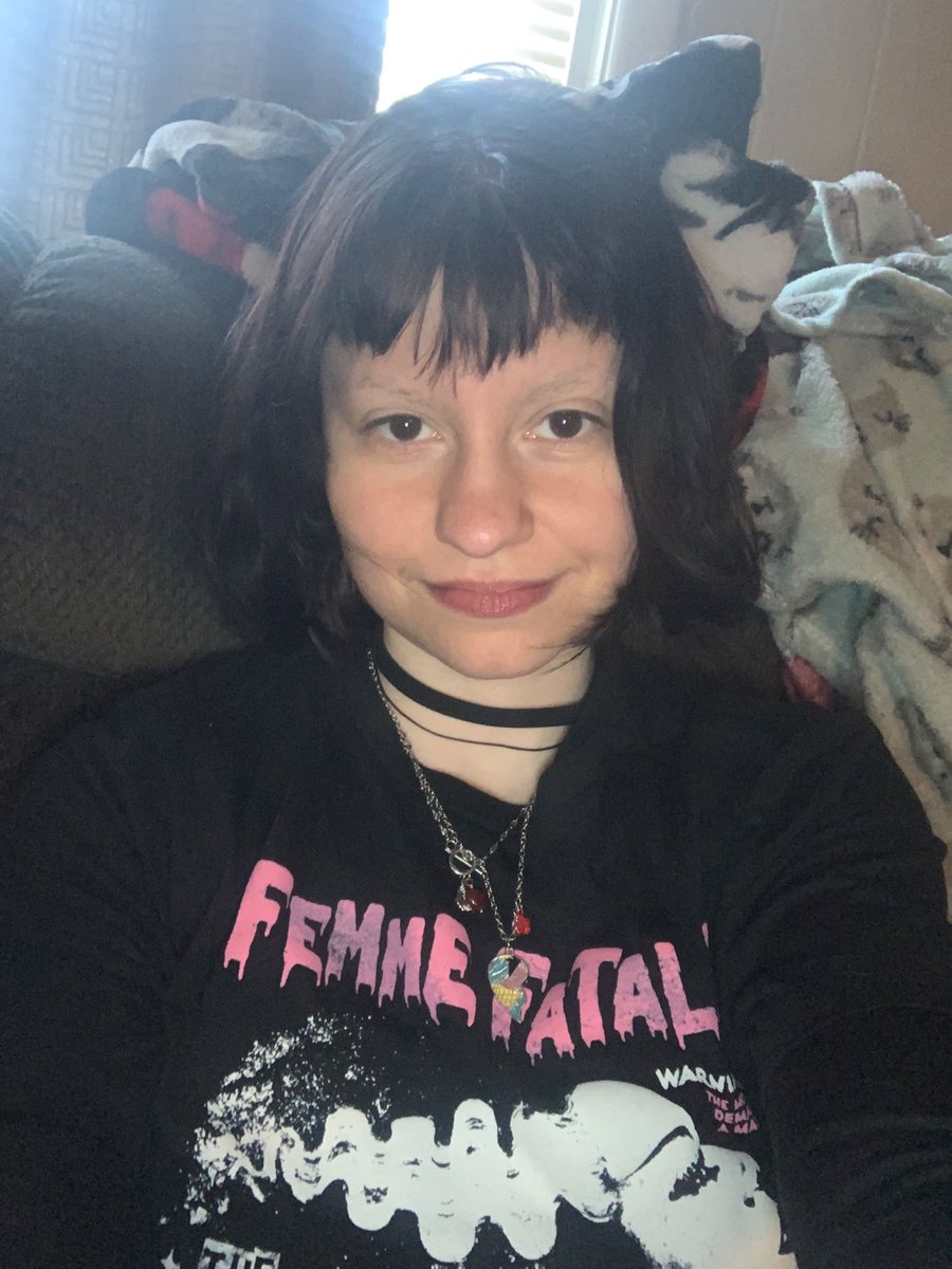tinyvvitch24's tweet photo. I’m slowly feeling myself transform into Mavis from Hotel Transylvania but maybe I’m just crazy. I can’t wait for my hair to be long again to not deal with this problem. https://t.co/pwYOkpdCXR