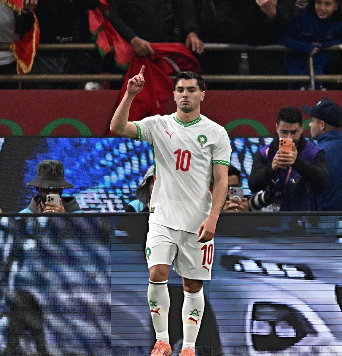SofianeArbeloa's tweet photo. Brahim Diaz est venu vers le Maroc humblement, il a eu une démarche positive vers le pays de son père. 

Aucune crise d’égo, aucun comportement de star et en plus il se donne à 200% sur le terrain. Admirable joueur et admirable personne. Puto crack. https://t.co/DgEylfrpJI