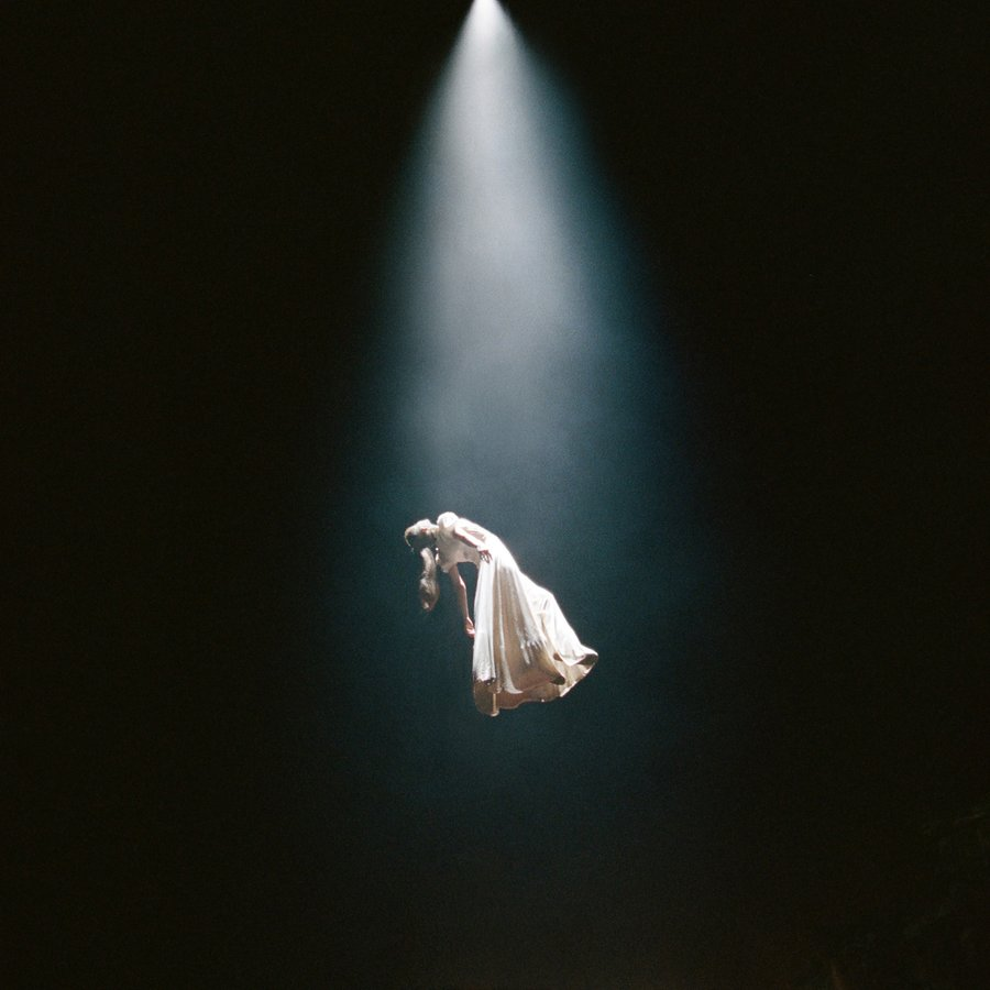 Ariana World HQ ☀️ tweet media