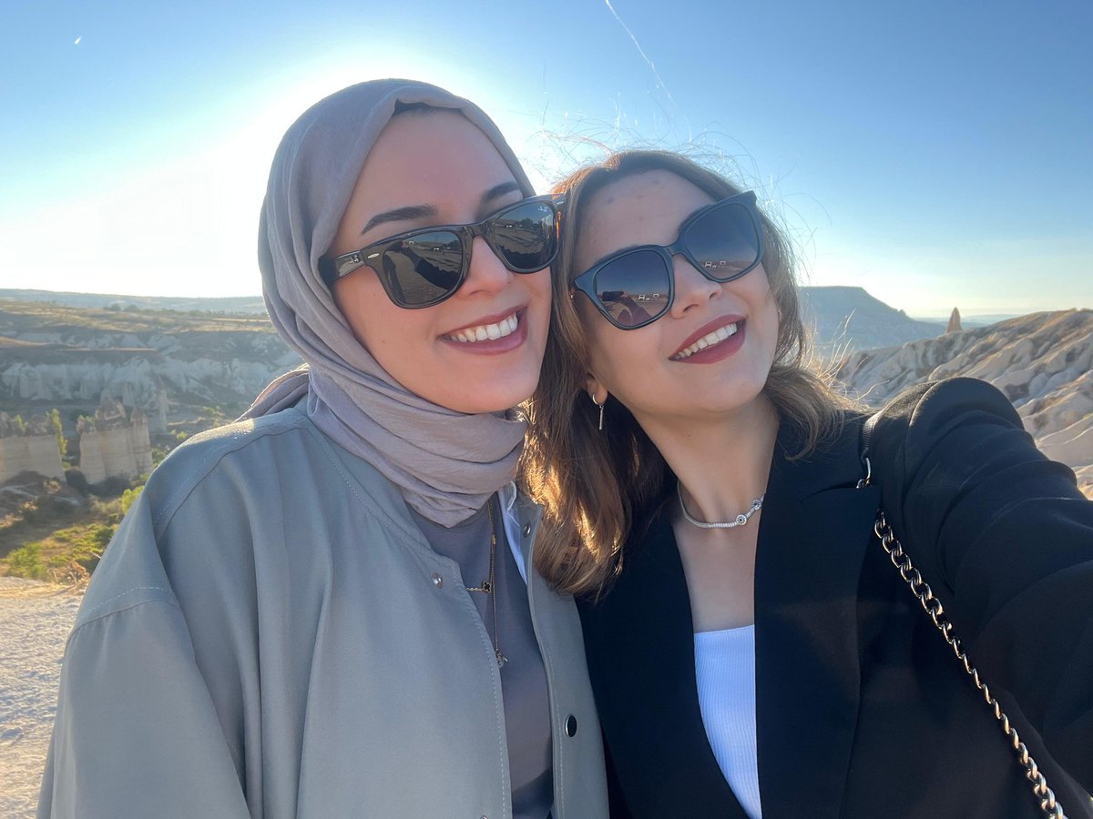 clknurseda's tweet photo. 25. Yaşımız ✨️🤍
@kubra591 https://t.co/cOXM9rkJiV