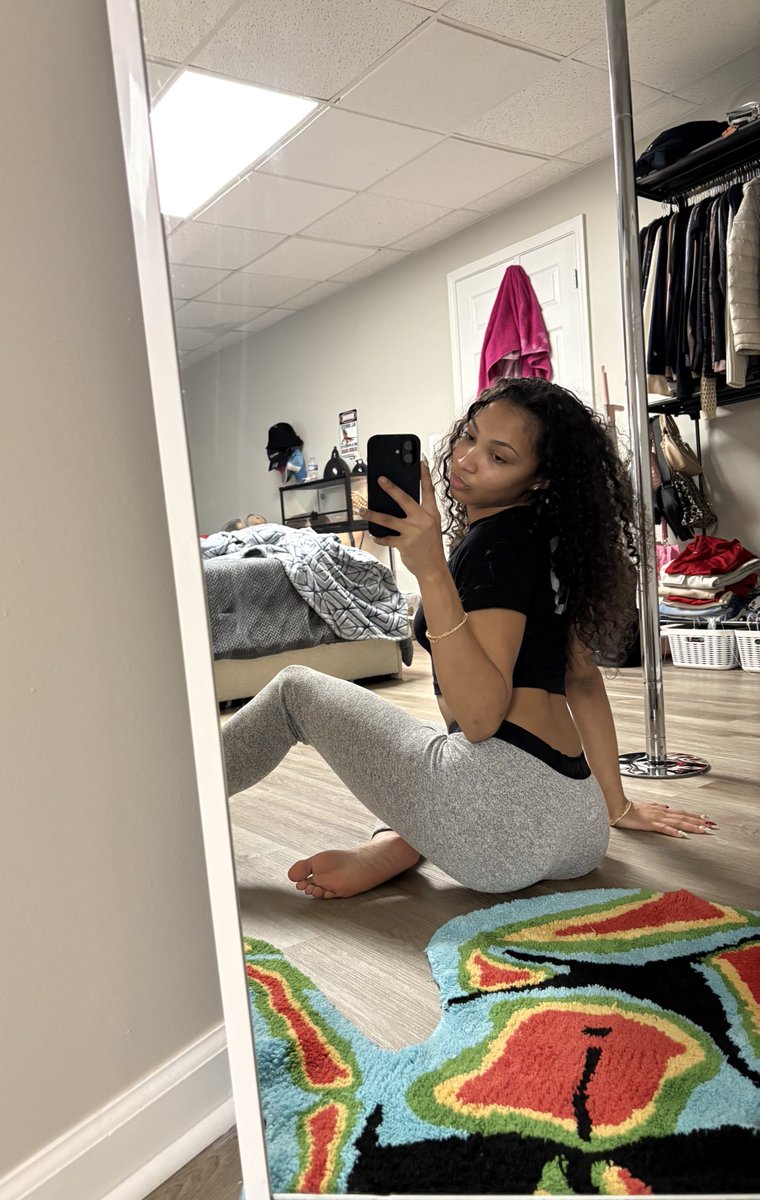 vadavaebae's tweet image. Moving on…