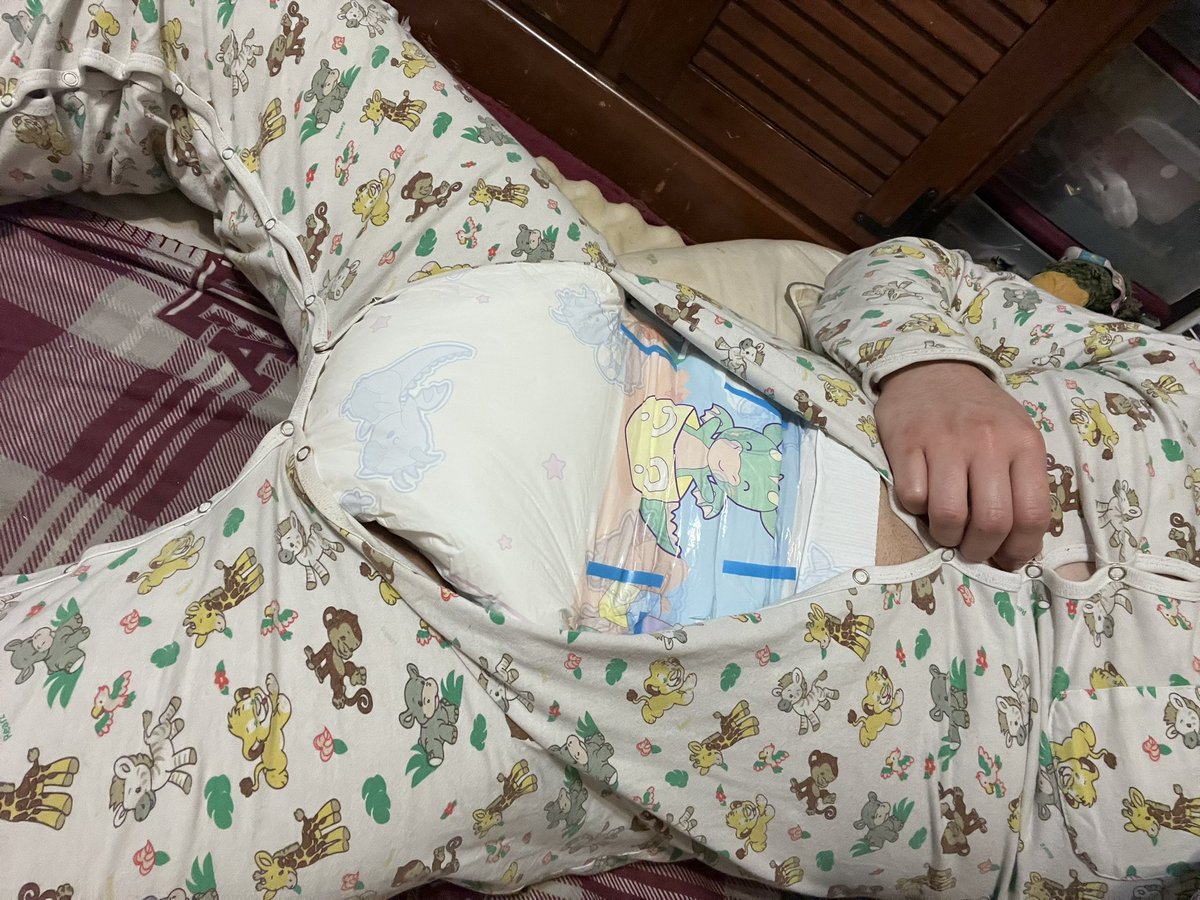 CortexDragon's tweet image. Mondays meh but diapers are great