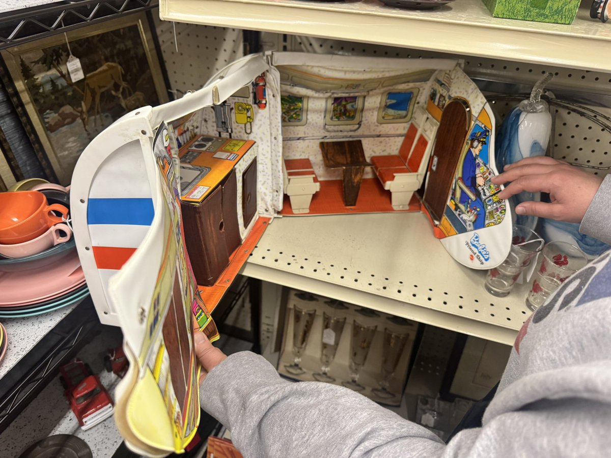 NowHeresYou's tweet photo. Barbie’s Friend Ship! Stewardess/Captain Barbie will safely guide this aircraft through the air! #barbie #barbiesfriendshipairplane1973 #antique #planespotter #letsgobarbie #ourperfectchaos https://t.co/X8xOTkzZEc