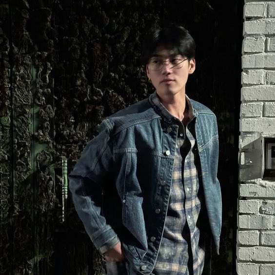 ellen || semi-ia 🤔 tweet media