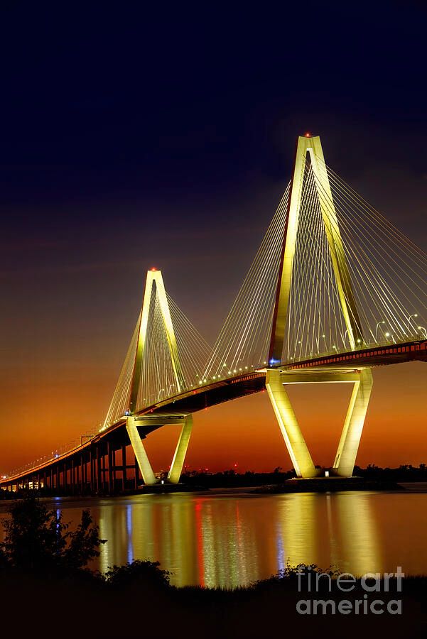 shelia_hunt's tweet photo. Charleston's iconic view of Arthur J. Ravenel Bridge: https://t.co/XXxbRDLcvn
#CharlestonSC #RavenelBridge #CooperRiver #MountPleasantSC #CharlestonSunset #SheliaHunt #BuyIntoArt https://t.co/WujKvMg3C9