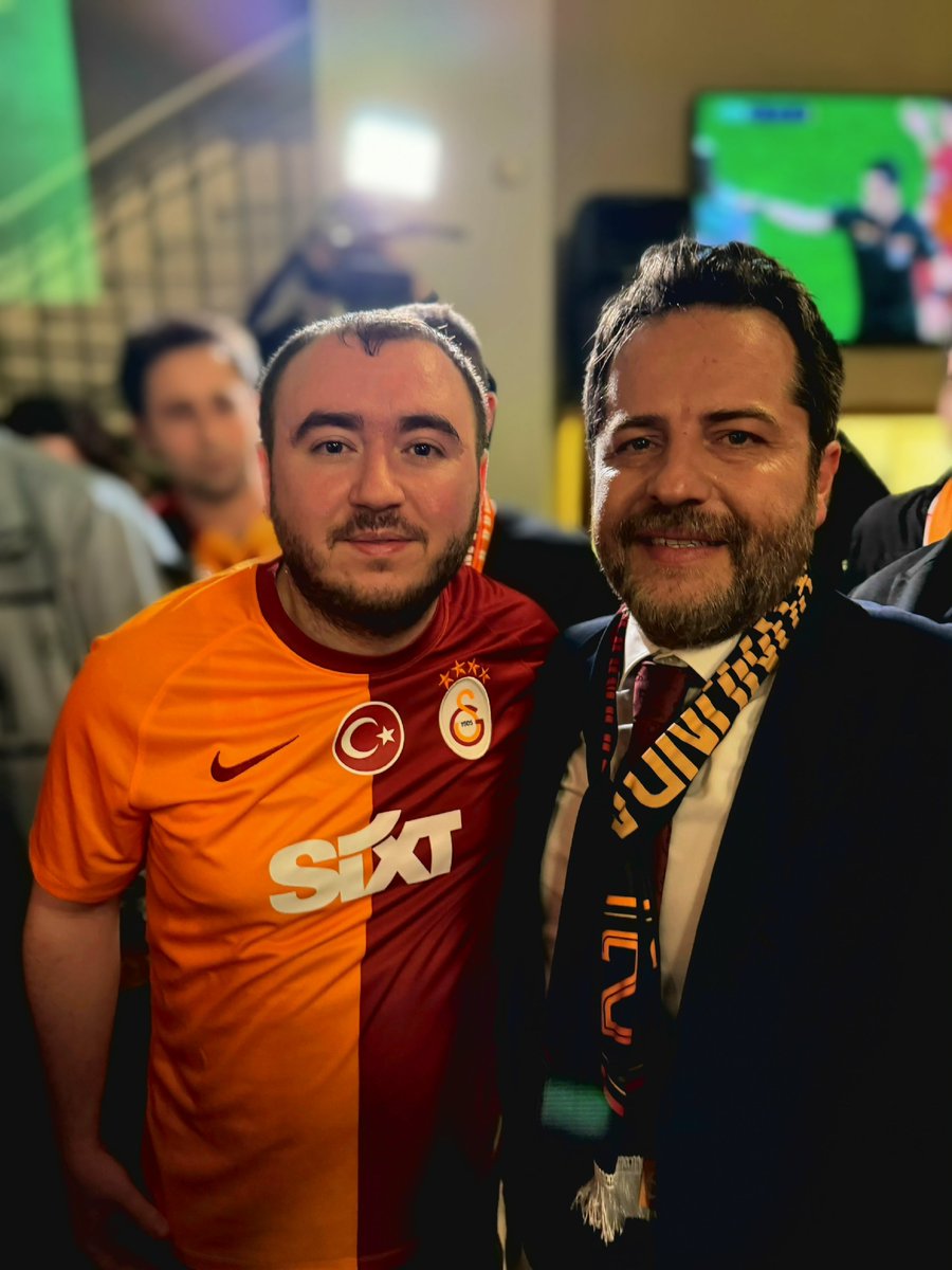 Erden Timur yalnız değildir. #Yönetimİstifa