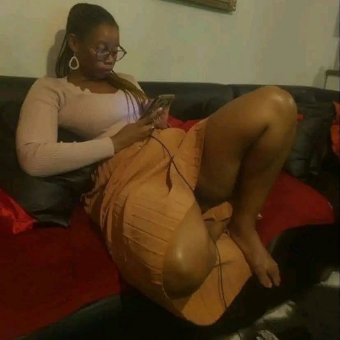 skiistiredasf's tweet image. the older women;