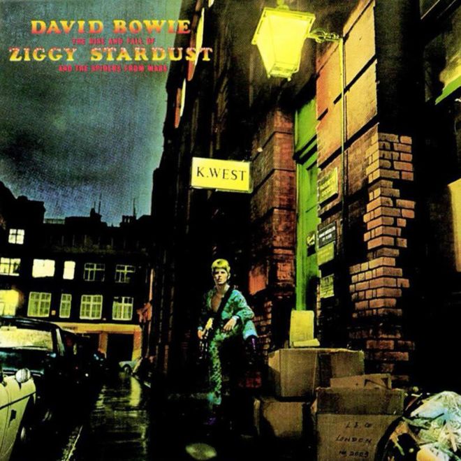 #Top31DavidBowie

2
💿 ...Ziggy Stardust...
🎶 Five Years

One of the most affecting album openers of all time, this is a powerful song that builds and builds to an immense climax.

It's Bowie at his absolute best. Well, nearly...