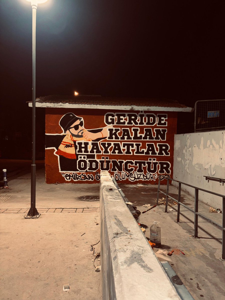 "Geride kalan hayatlar ödünçtür, Emircan Övüç ölümsüzdür."

Temalı duvar çalışmamızın sonuna gelmiş bulunuyoruz.

Emeği geçen herkese teşekkür ederiz.

#EmircanÖvüçÖlümsüzdür