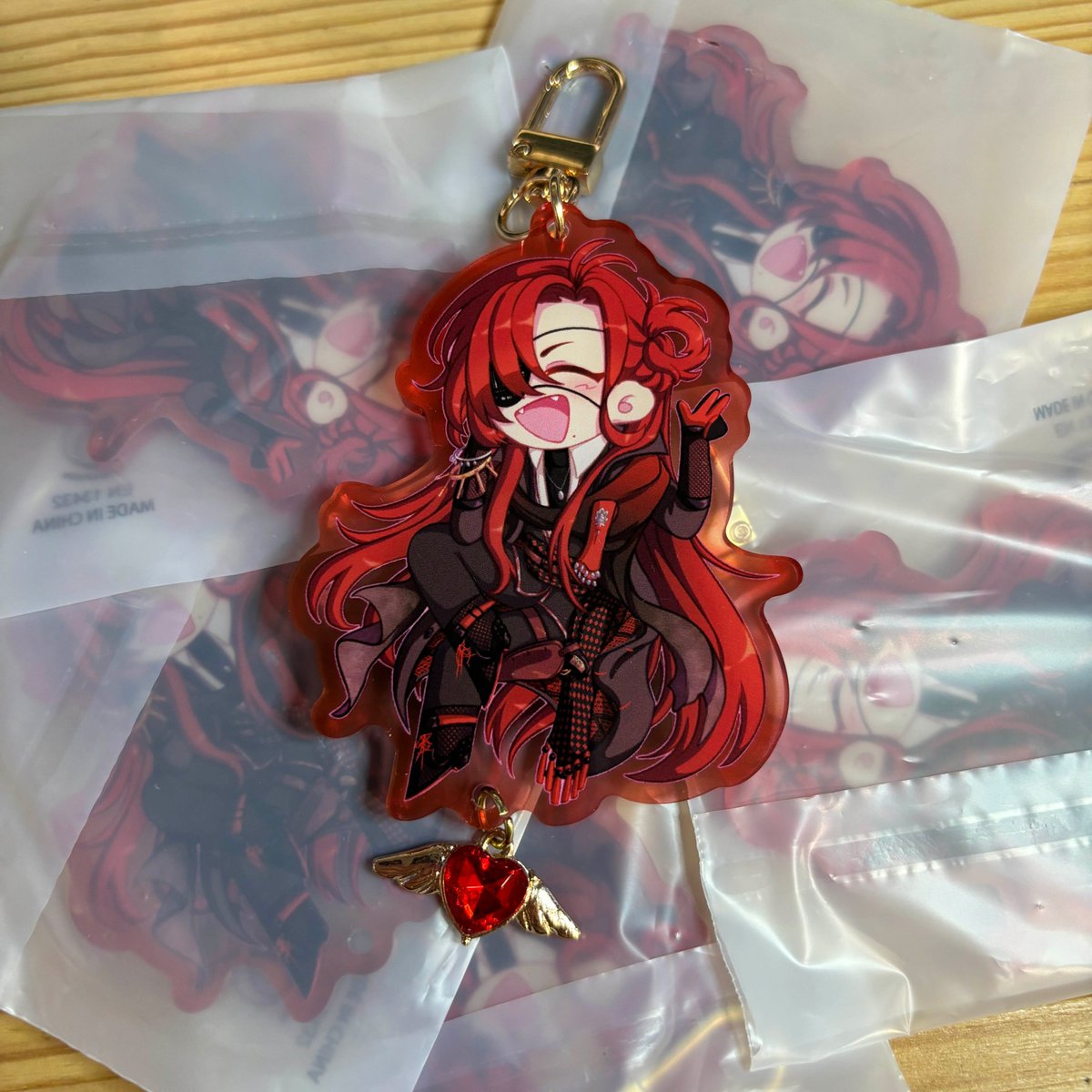 Restocked!🫴🦐
I will probably never make these again, so if you want one, now's your chance!!