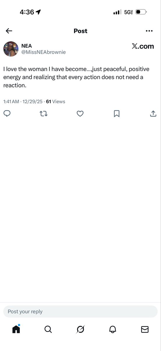 theashlynedith's tweet photo. @MissNEAbrownie @101Tino0 This you right ?? Lol you the only mad irritated woman under this post says a lot . I bet you wont post your face rn no filter no make up ? You not seeing me German Shepard… clean ya spirit . https://t.co/NxcsdgeYzm