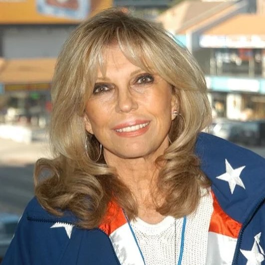 DisavowTrump20's tweet image. MAGA has been churning out more delusion than usual, now claiming that Democrat Frank Sinatra would have been a Trump supporter. His daughter, singer Nancy Sinatra, has made his opinions on Trump clear: My dad LOATHED Trump"

RETWEET if you stand with @NancySinatra against Trump!