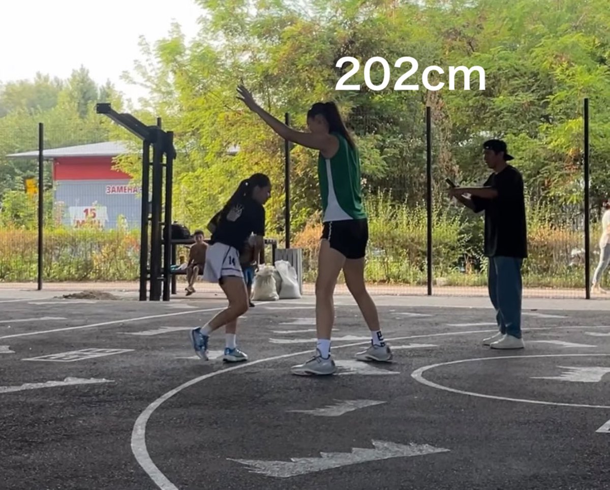 おそめ@サイズフェチ tweet media