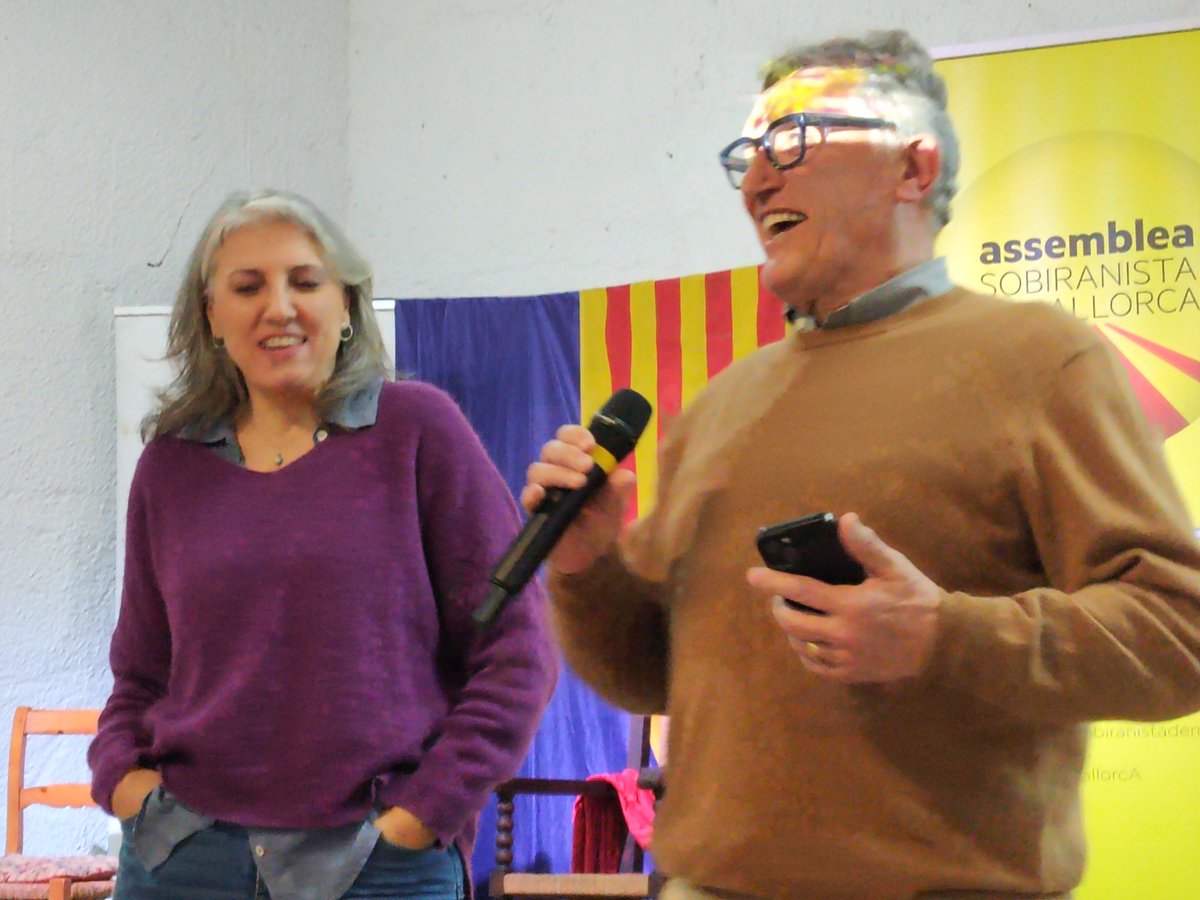 LenaSerraCapo's tweet photo. Festa de l'Estendard avui, organitzada per l'@ocbcat de #Marratxí, amb xeremiers, el rei en Jaume I, contacontes amb na Nati de Grado, la projecció del documental Espoliats, rifa, lectura de manifest i brindis a #saFont, espai de Cultura de #Pòrtol.
@AssembSmallorcA
#31Desembre https://t.co/VQYcwb8ktu