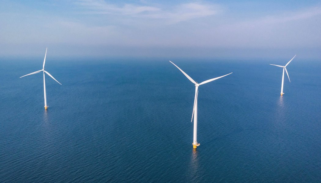 States Continue to Drive Offshore Wind Progress

As federal policy stalls, states have continued to drive progress, with at least eight states strengthening infrastructure and commitments to offshore wind.

tinyurl.com/yt2ha6bp

Dennis K. Burke, Inc.