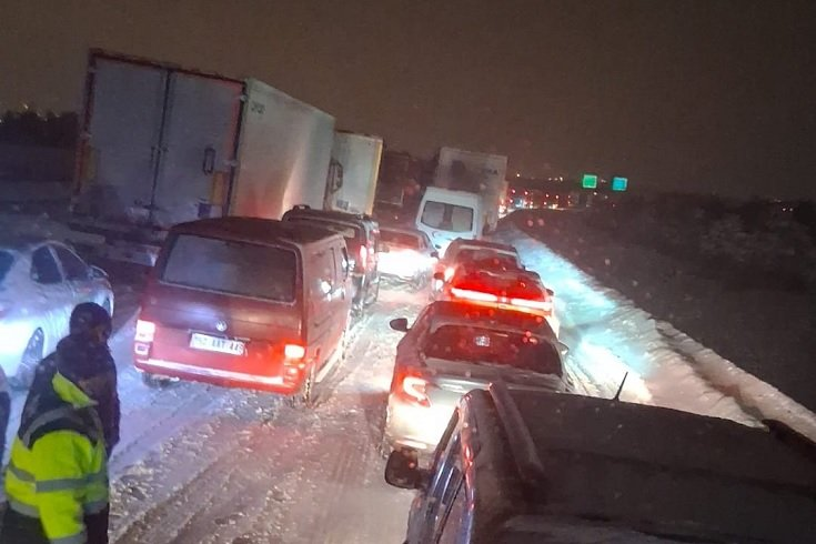 Ulaştırma Bakanlığı duyurdu: D-100’de ulaşım geçici olarak durdu istanbulgercegi.com/ulastirma-baka…