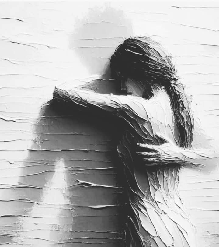 نحن لا نبحث عن الماضي بل هو من يأتي باحثاً عنا يرغمنا أن نتواجد بين حساباته وطياته يمنعنا من ترك المجال مفتوحاً لعدوية الحاضر والمستقبل فالماضي نرجسي يحب أن نبقئ فيه الماضي يريدك له وحده وأن تبقئ محاصراً بين الكان والليت إلى الأبد..