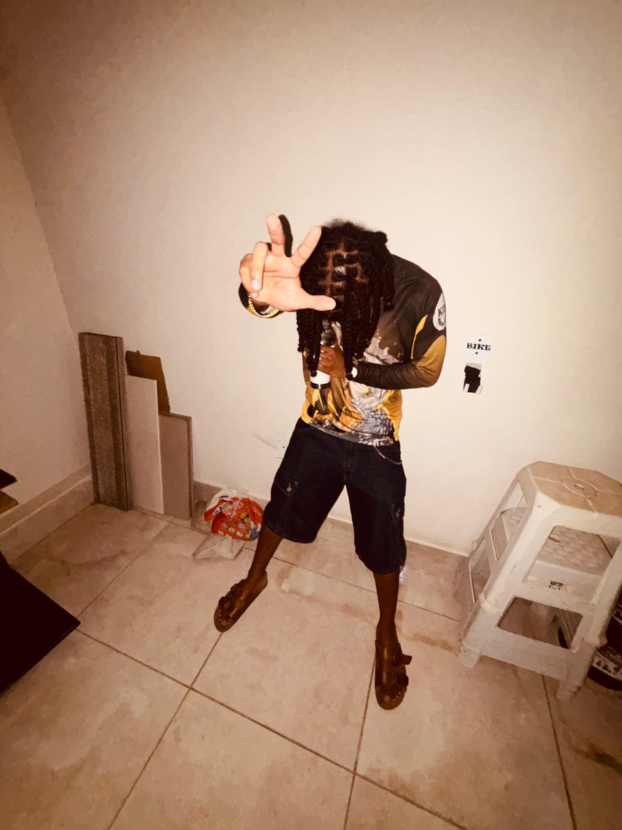 jaozean1's tweet image. #YVL