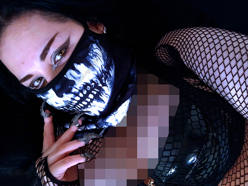 oneyouprayedfor's tweet image. you were silent as mice throughout christmas, so as a punishment, all new content will be hidden behind pixels, and the only way you might access them is through draining your wallets. forgiveness has a price, losers