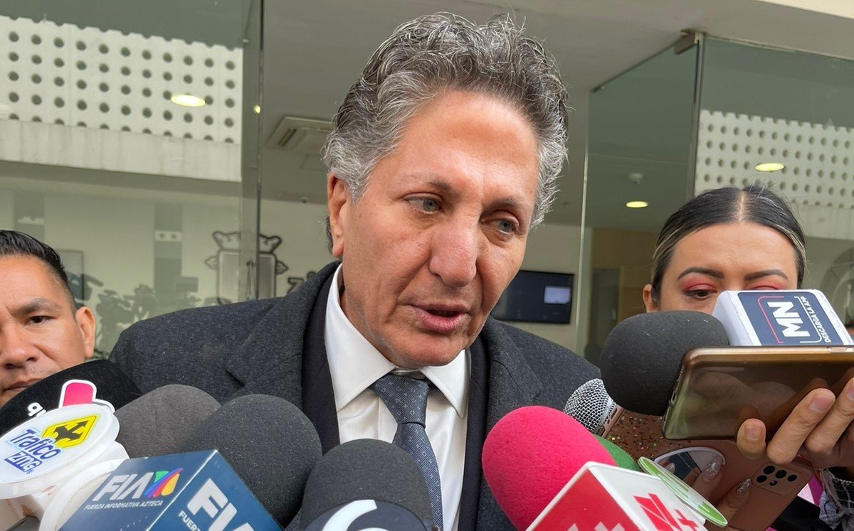 juncalssolano's tweet image. Zapopan, la “ciudad mundialista” del alcalde de MC Juan José Frangie, presume millones invertidos para el negocio del Mundial, pero en la balacera de Residencial Victoria no apareció ni una sola patrulla.

15 minutos duró el ataque… y ni así hubo respuesta.

Como no es de MORENA…