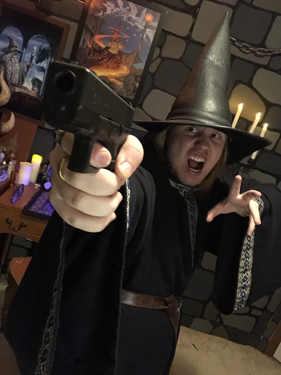 gregthesorcerer's tweet image. Low on spells but not on ammo