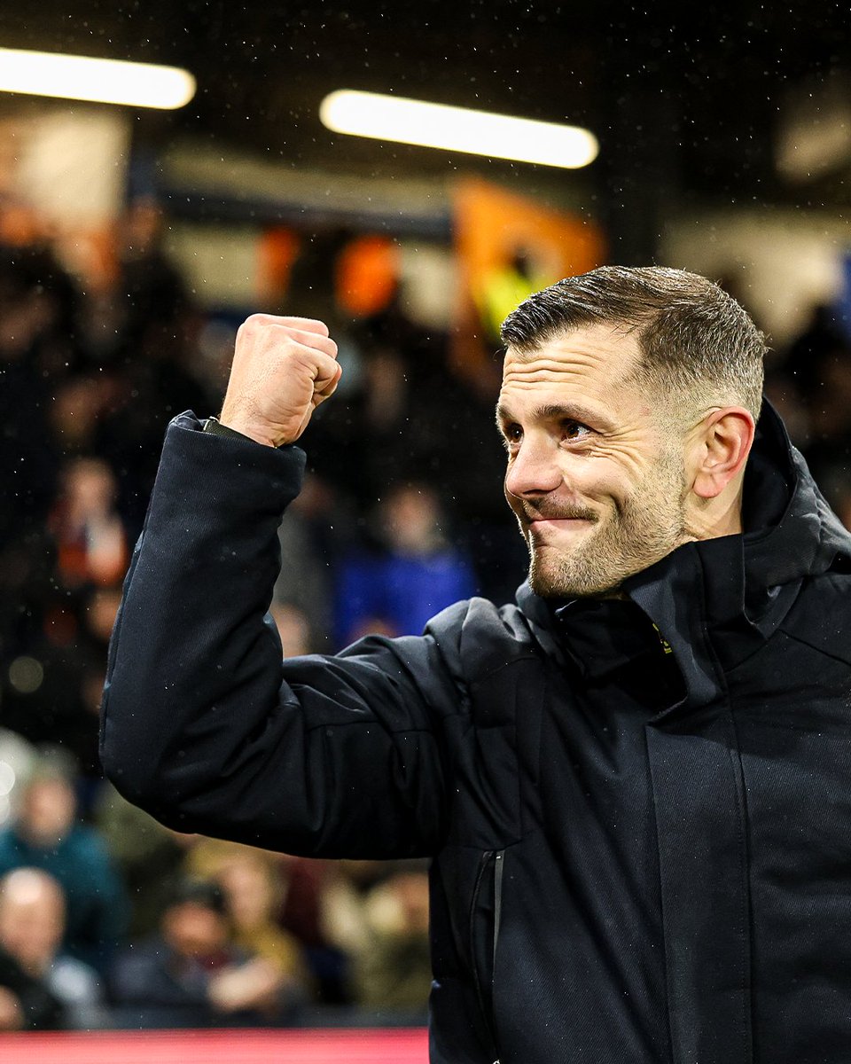 Luton Town FC tweet media