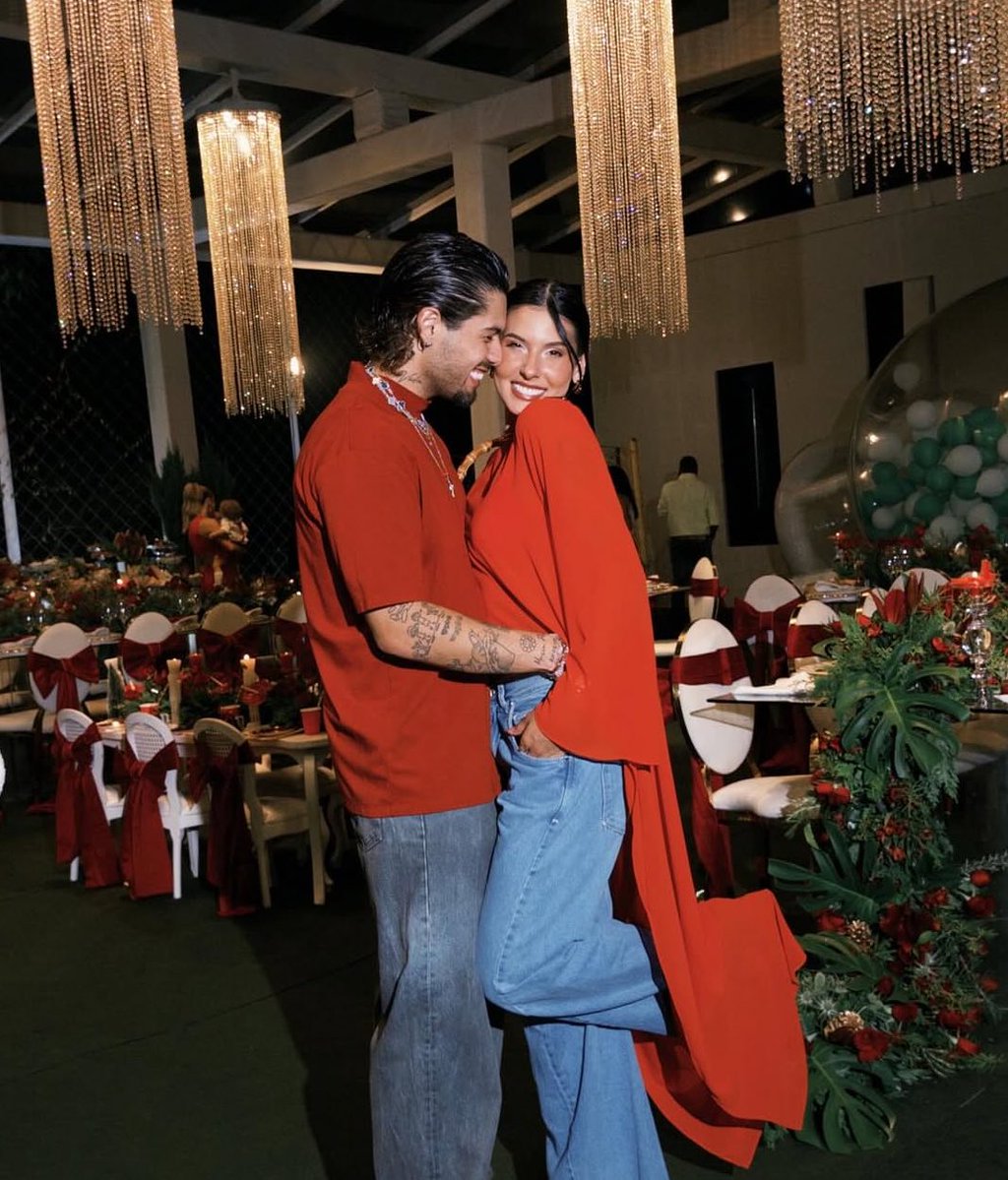 dailygarotinho's tweet image. CHOCADO! Zé Felipe anuncia fim de relacionamento com Ana Castela.