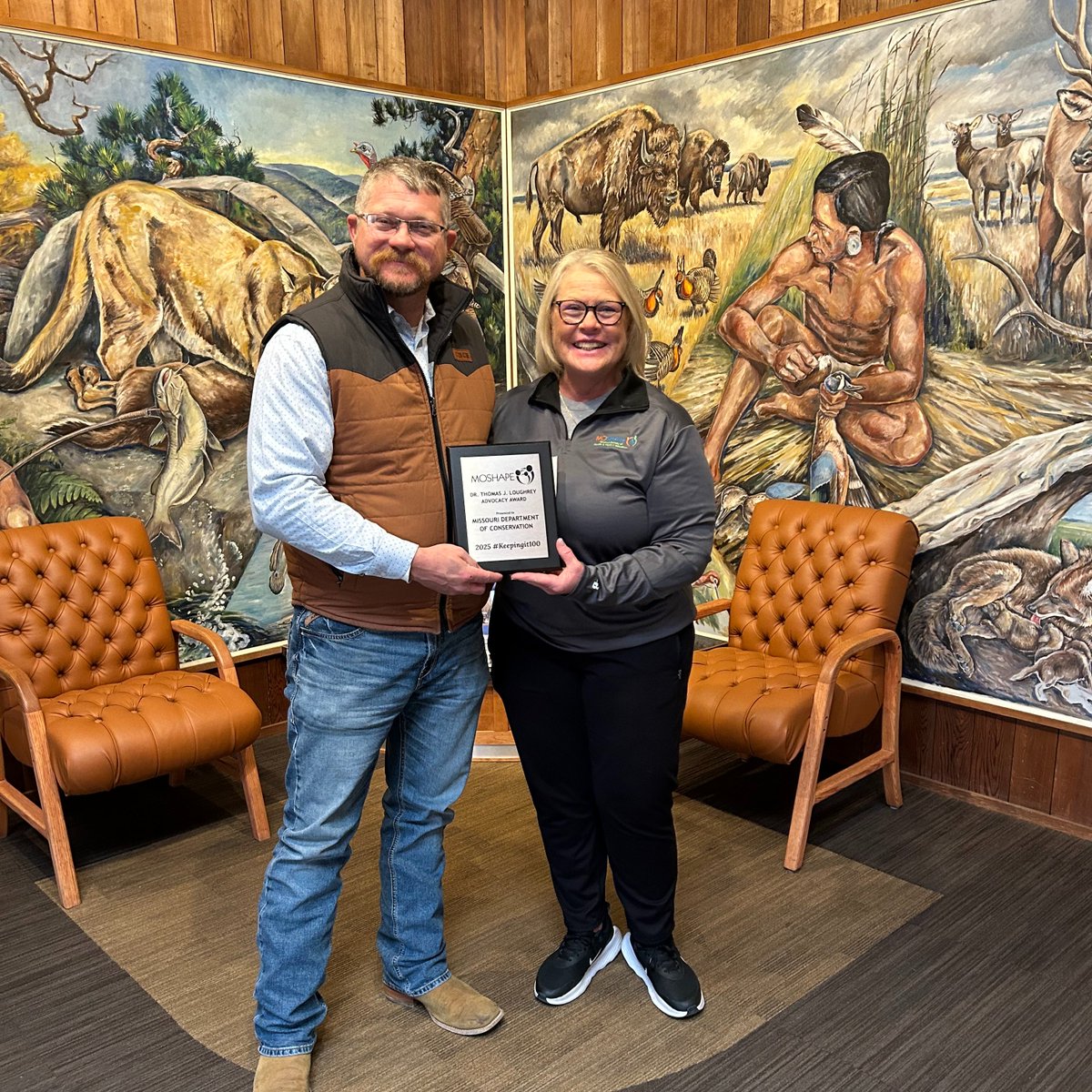 MOSHAPE1's tweet photo. π―Today, 2025 MOSHAPE Past President @Coachjlu1 caught up with Rob Garver from @MDC_online and presented the MOSHAPE Tom Loughrey Advocacy Award. We're so thankful for the support and training that MDC provides our teachers! https://t.co/O9CNCcUFxw