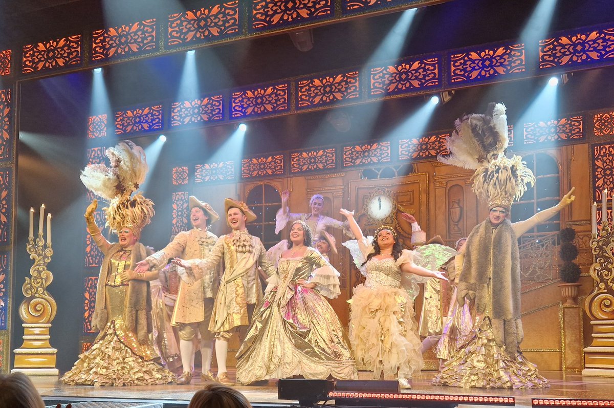 simon tipping tweet media