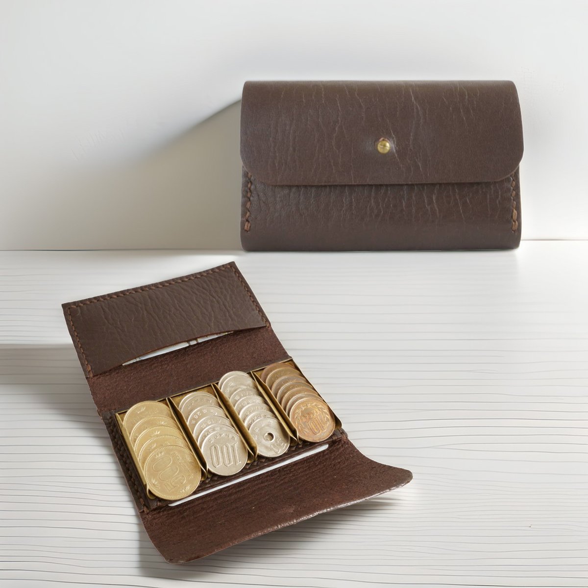 ✨手のひらサイズのコンパクトなコインケース✨ カードポケット付きで使いやすさ◎ 閉じる時はプチッと穴に入れるだけ お洒落なギボシタイプです  https://t.co/u40YGRbsFN #コインキャッチャー #minneで販売中