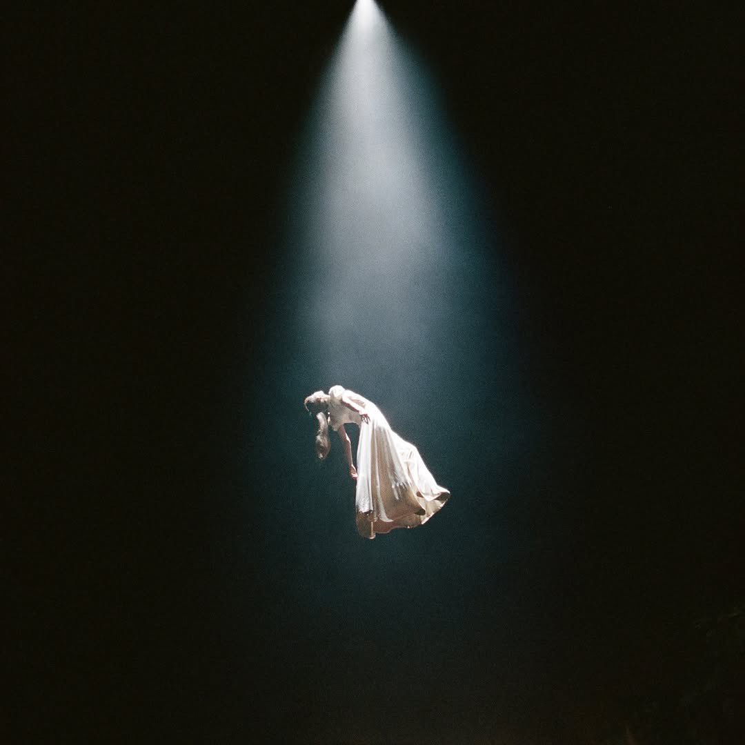 PopBase's tweet image. ‘eternal sunshine: brighter days ahead’ by Ariana Grande advances to the Quarter-Finals of Pop Base’s Top Albums of 2025. 

Eliminating ‘Swag’ by Justin Bieber.