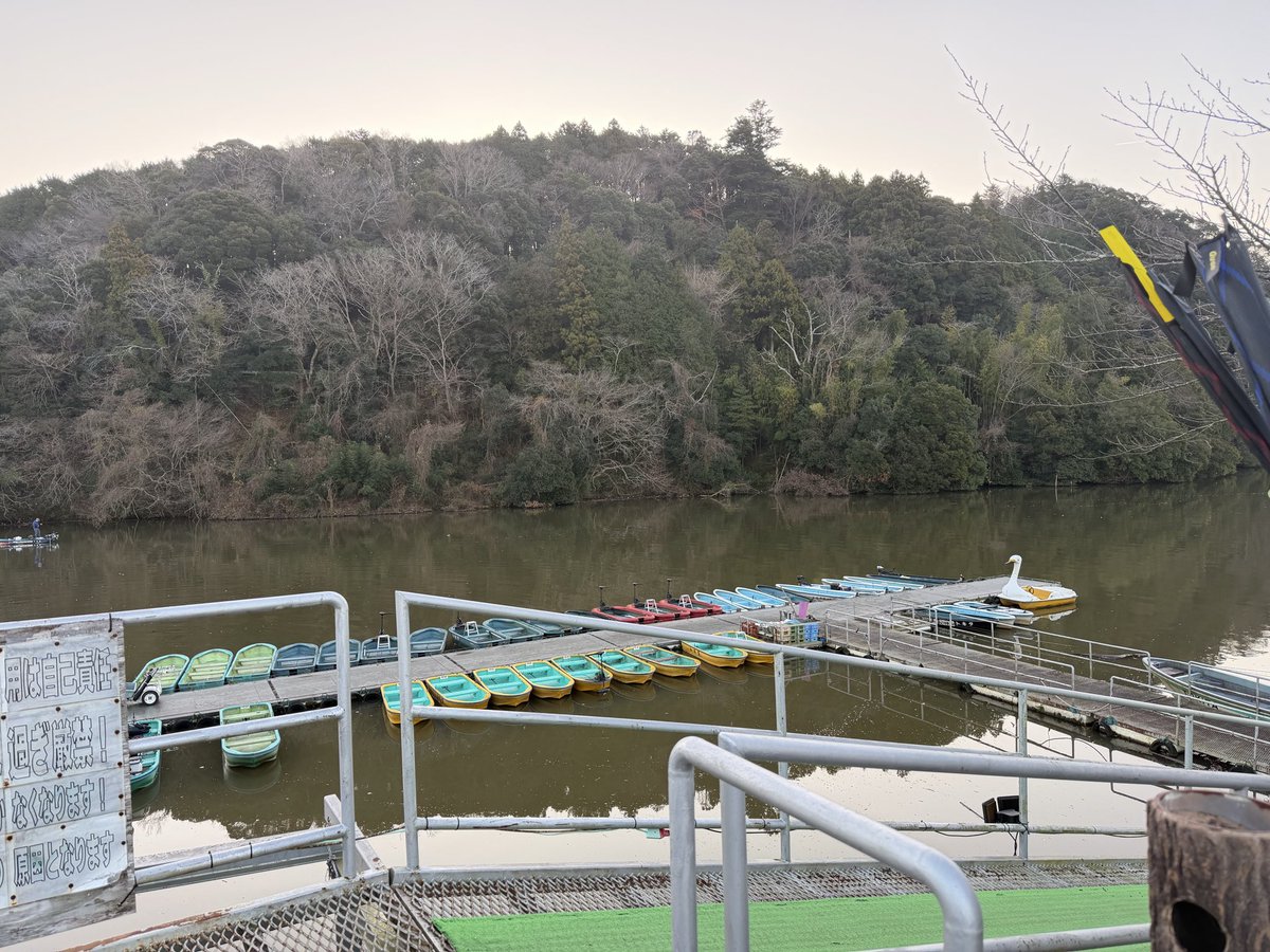 fuzzfact's tweet image. 年内最後の釣行は亀山ダム
のんびりスタート(準備が遅いだけw)
釣り収まるか？