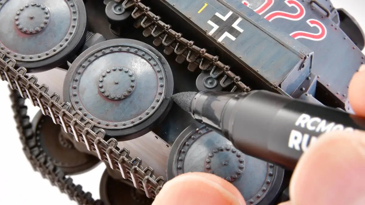 これぞ究極の模型マーカーです。メイン塗装も、ちょっとめんどくさい細部の塗装にも威力絶大！ぜひ記事を読んで、その性能をご覧ください！ 【塗料 ...