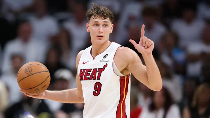 MickssPicks's tweet photo. We back with NBA betting. My very first POTD, Pelle Larsson "O" 11.5 Points + Assists. WIth his expected minutes and with Herro out this is a no-brainer for me. Good luck, research: @propsmadness  #nbabetting #propsmadness #betting #GamblingX https://t.co/Ev6EDyVrwc