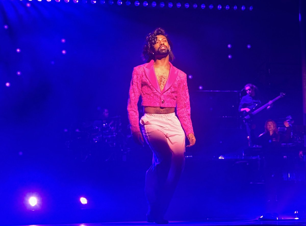 xtopherjx's tweet image. &amp;lt;3