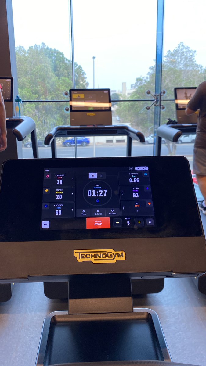 69fol's tweet image. 