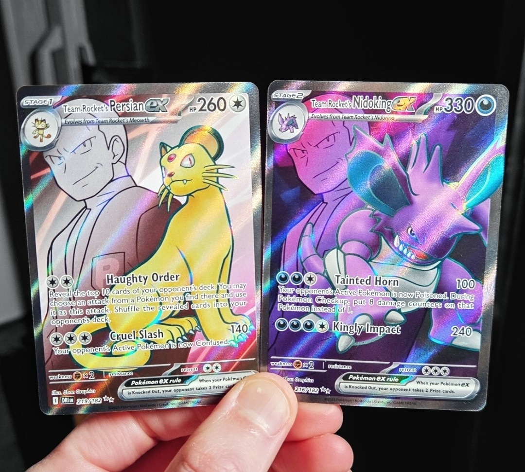 JohnnyCrambo's tweet image. What's your favorite Scarlet &amp;amp; Violet set?

Giving away these cards 📨
LIKE 👍 + COMMENT 💬