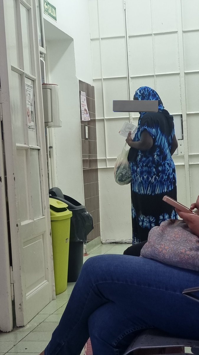 RAMIROMARRA's tweet image. AFRICANA MUSULMANA EMBARAZADA

En hospital publico pagado con nuestros impuestos, esto se esta yendo a la mierda. Hay que tomar medidas. Que los politicos dejen de discutir cargos y hagan algo.

APA si o si señores.