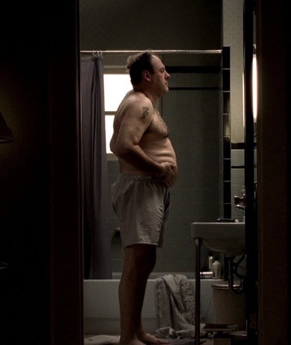 SopranosWorld's tweet image. Checking in on the weight I’ve gained over the holidays