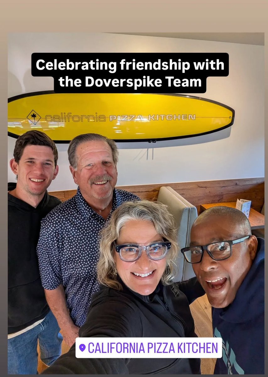 NestorMichelle_'s tweet image. It’s always so nice to meet up with friends for lunch 🍽️✨ Good food, great conversation, and a little time to reconnect—what’s better than that? Who’s on your lunch date list this week? 💛#IrvineRealtors #FriendTime #NestorandMichelle