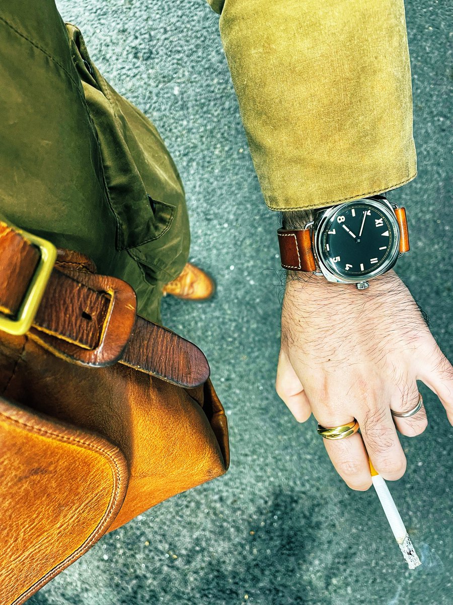 momoja0721's tweet image. 妻の出勤の見送り。
このまま、お散歩に出かけよう。

普段使いにこそ
お気に入りを
#panerai #slow #barbour