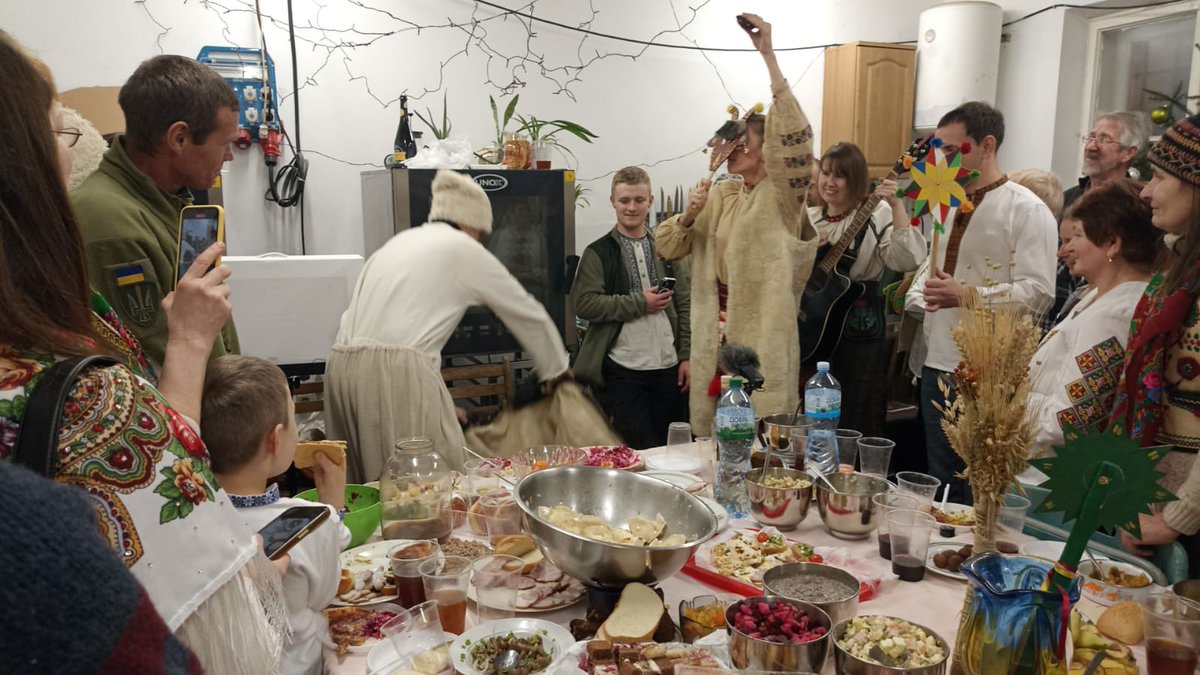 Lviv Volunteer Kitchen tweet media