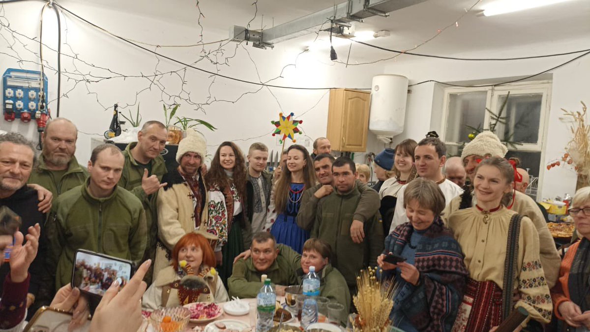 Lviv Volunteer Kitchen tweet media