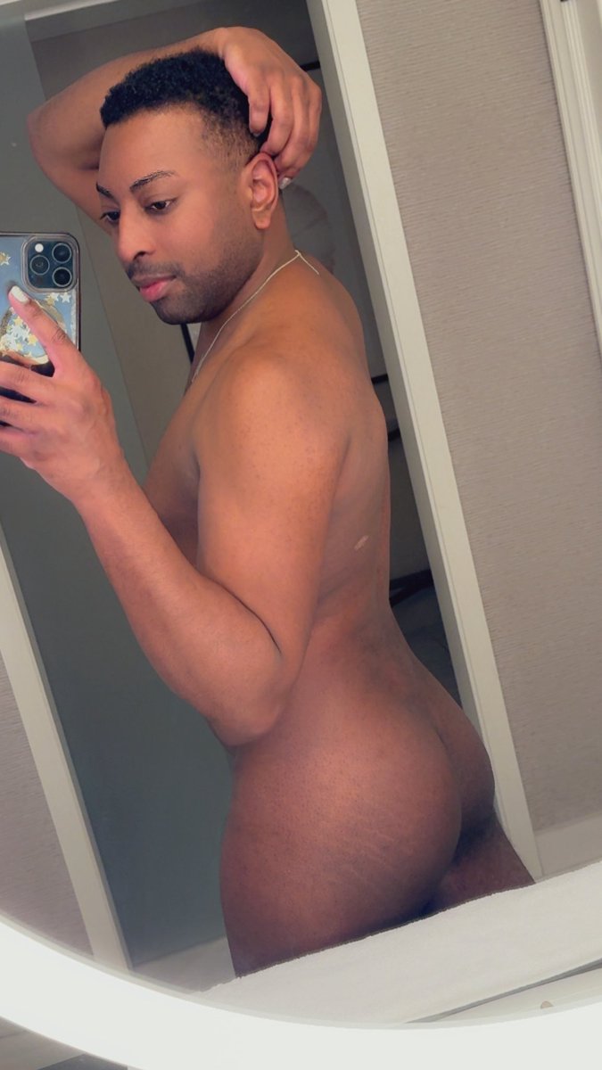 Need to end this year taking loads 💦

RT if you want to use my 🕳️