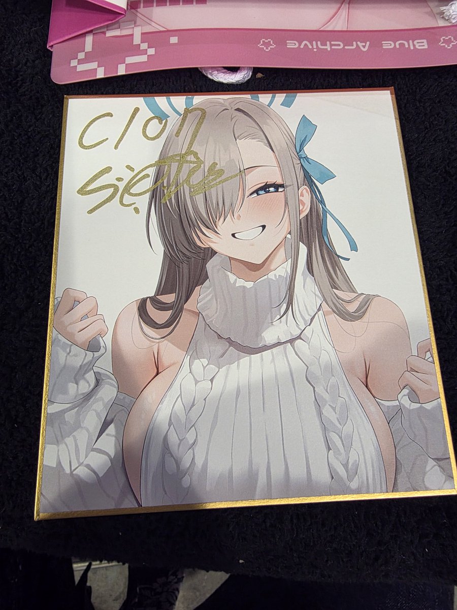 セットを購入してくださった方に色紙にサインをおこないます!!!
新刊の単品はありますので、まだ購入されていない方はぜひ! 