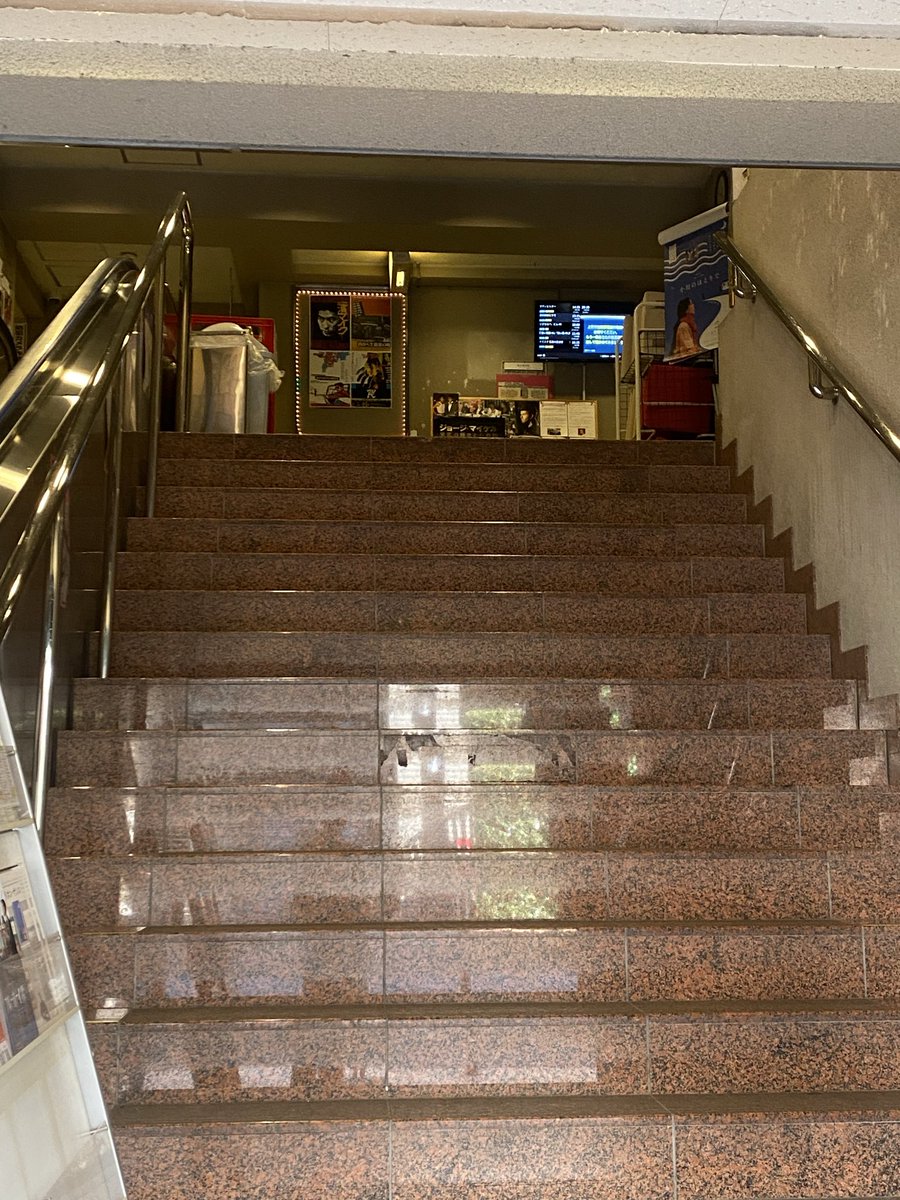 「小川のほとりで」

mimosafilms.com/gekkan-hongsan…