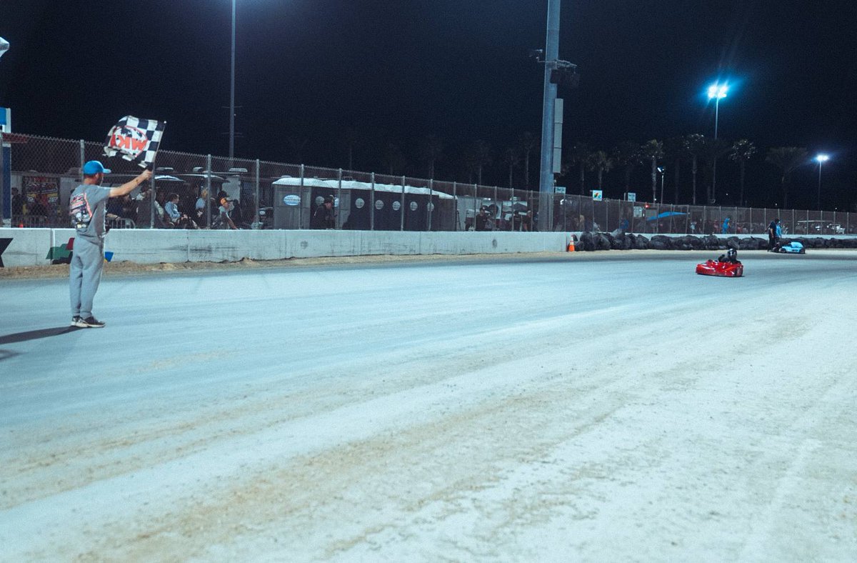 Pit Row TV tweet media