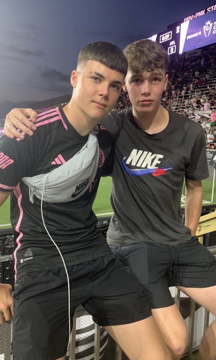 StraightArchive's tweet image. 